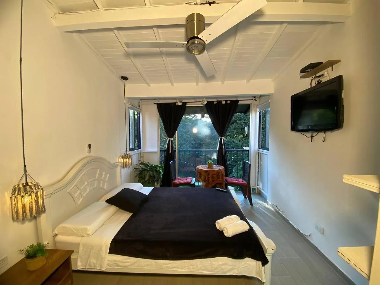 Apartment Aptos En La Naturaleza Medellin Colombia